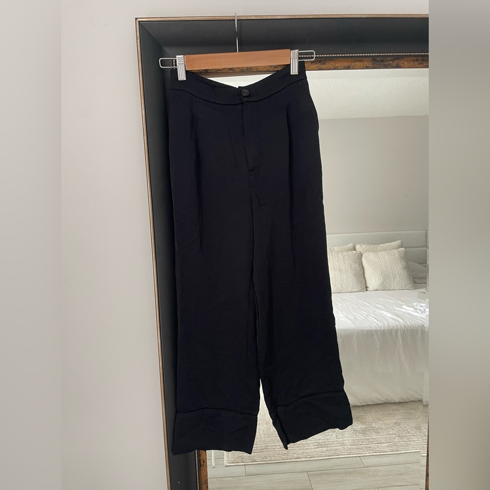 Massimo Dutti Black Wide-Leg Ankel Cropped Pants - Picture 2 of 5